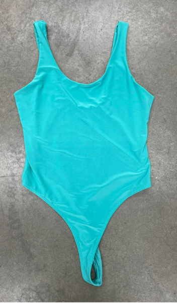 BAESIC Bodysuit
